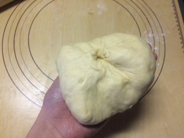 生地の口を閉じた